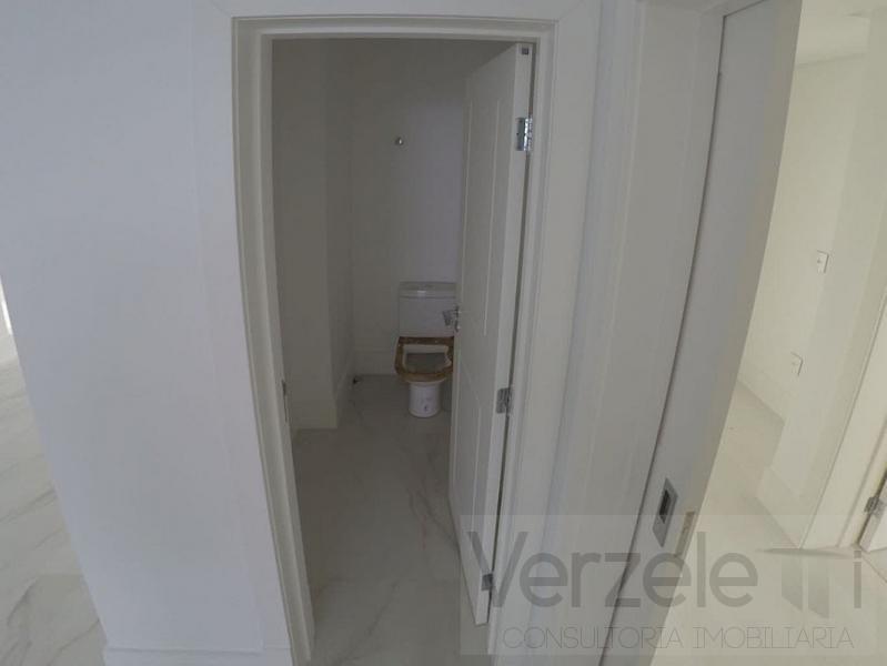 Apartamento à venda com 3 quartos, 151m² - Foto 13