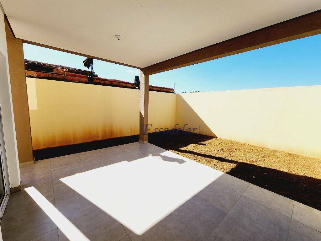 Casa à venda com 3 quartos, 108m² - Foto 13