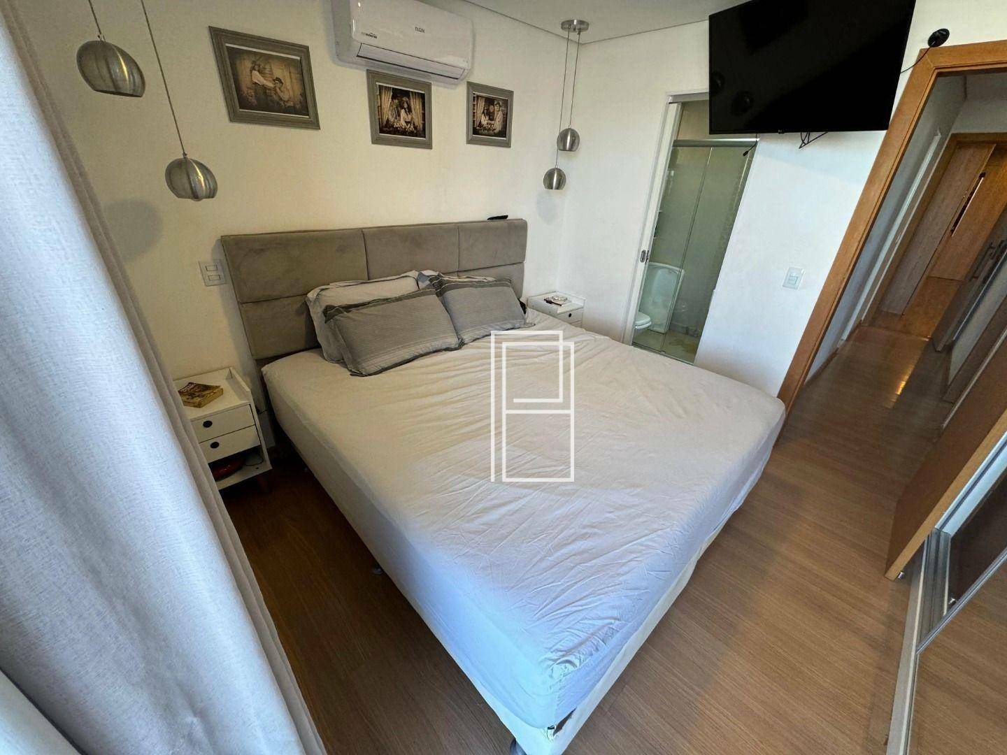 Apartamento à venda com 3 quartos, 202m² - Foto 10