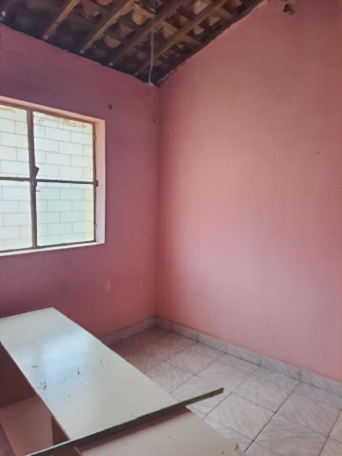 Casa à venda com 3 quartos, 126m² - Foto 2