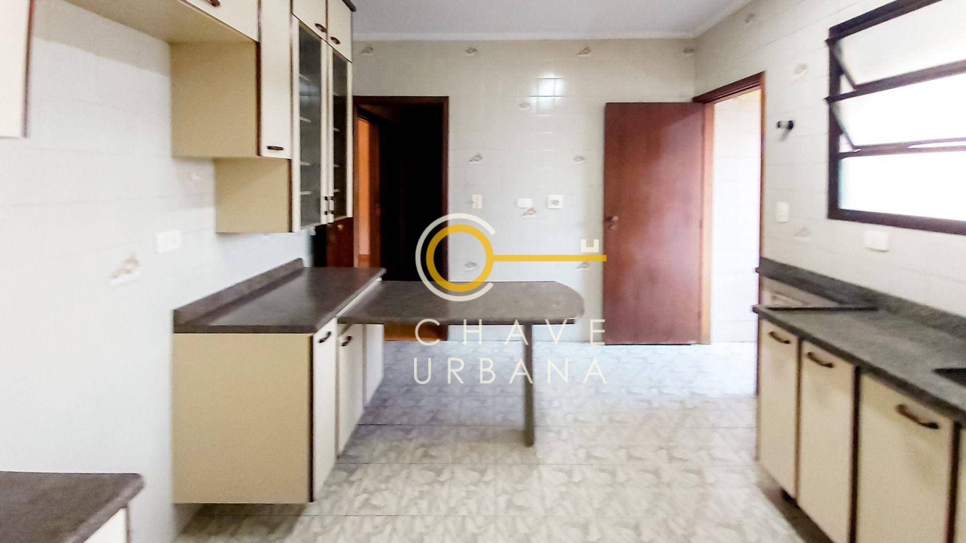 Apartamento à venda com 3 quartos, 127m² - Foto 4