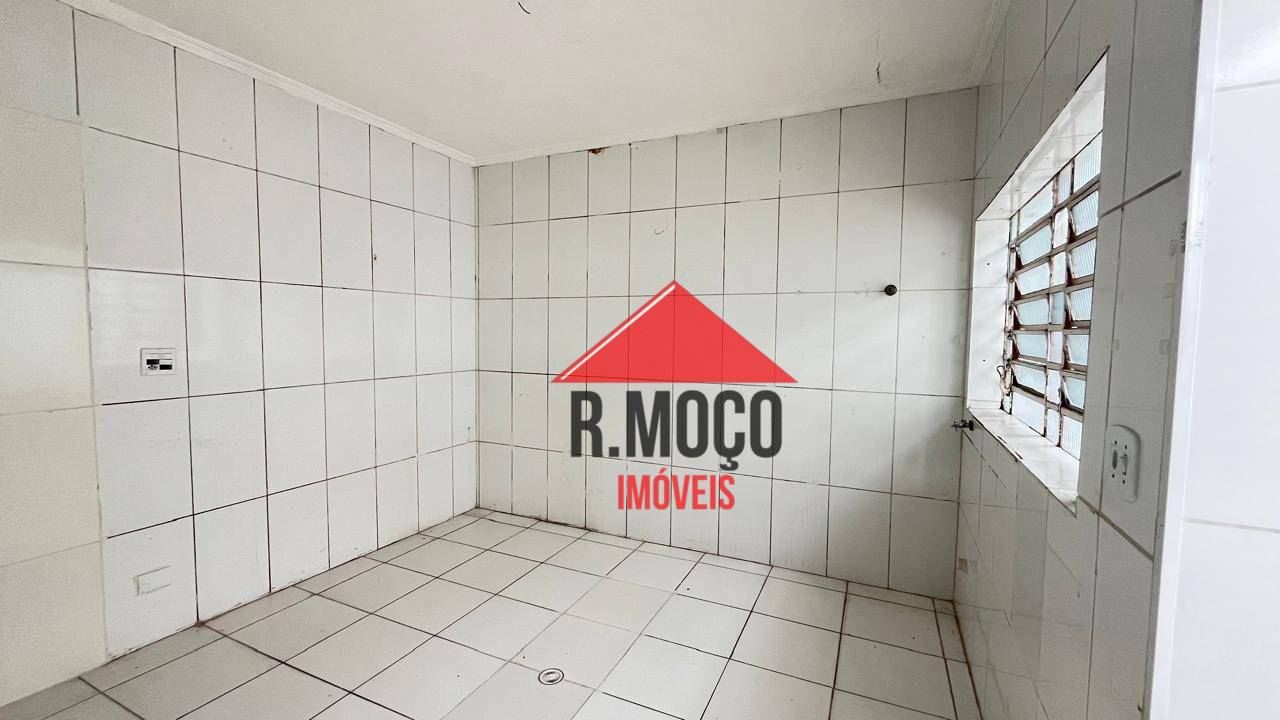 Casa para alugar com 5 quartos, 130m² - Foto 16