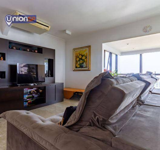 Apartamento à venda com 3 quartos, 190m² - Foto 4