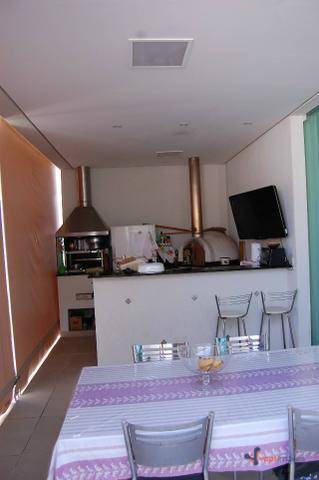 Sobrado à venda com 4 quartos, 300m² - Foto 18