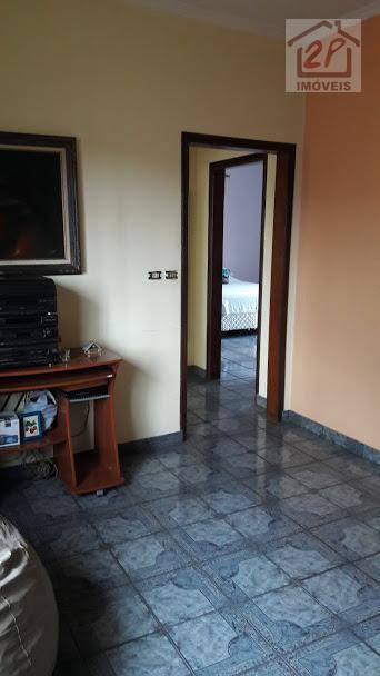 Sobrado à venda com 4 quartos, 300m² - Foto 18