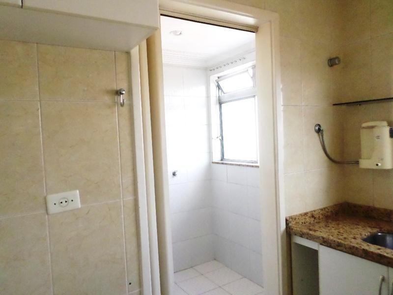 Apartamento à venda com 2 quartos, 60m² - Foto 8