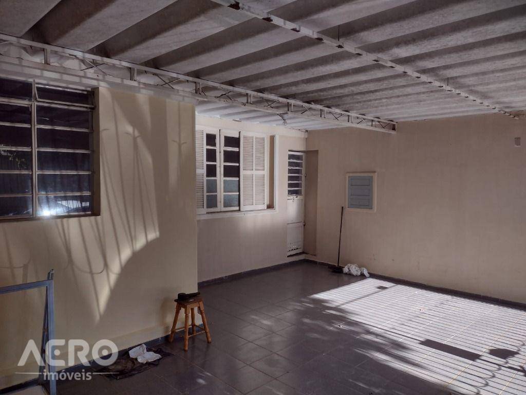 Casa à venda com 3 quartos, 150m² - Foto 8