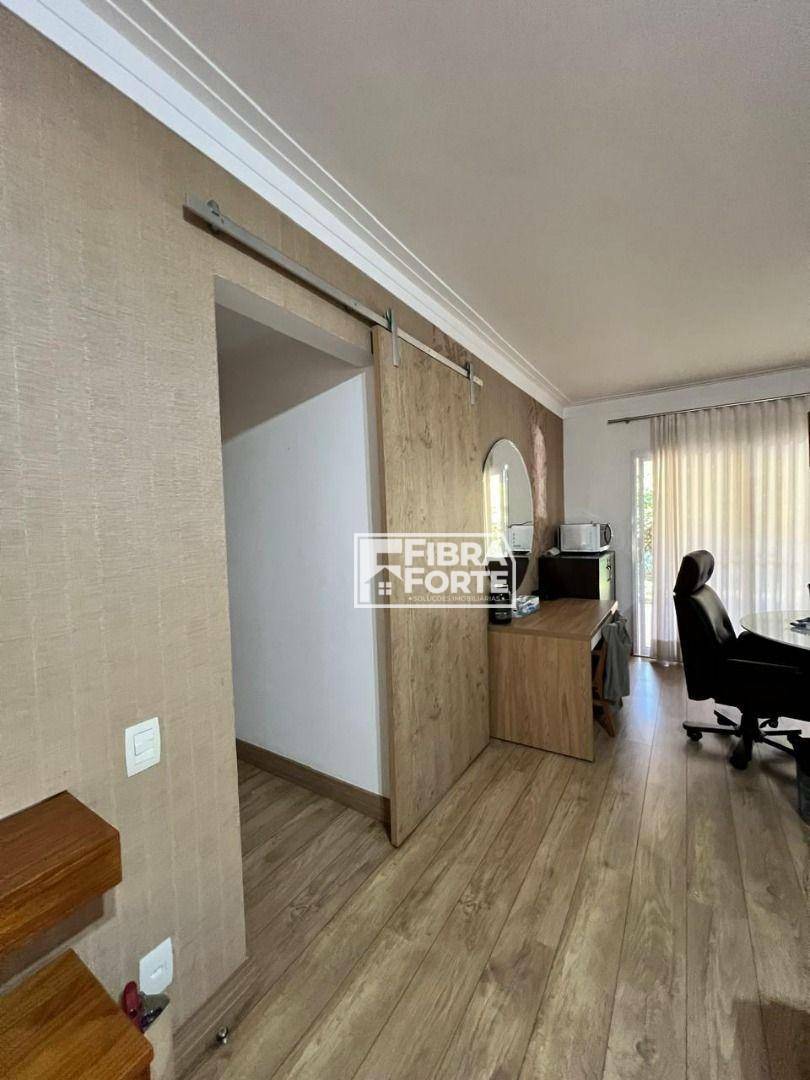 Casa de Condomínio à venda e aluguel com 3 quartos, 156m² - Foto 2