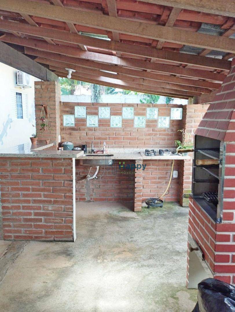 Chácara à venda com 3 quartos, 228m² - Foto 13