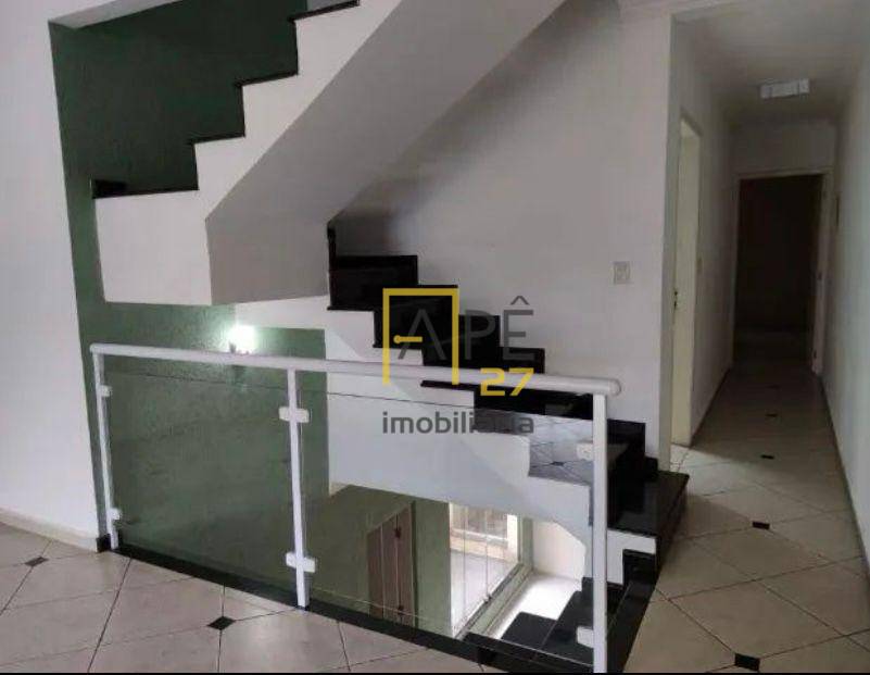 Sobrado para alugar com 3 quartos, 232m² - Foto 4