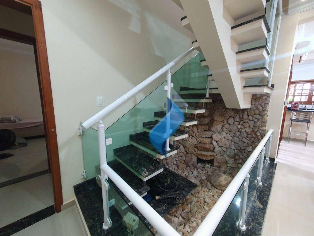 Casa à venda com 3 quartos, 338m² - Foto 44