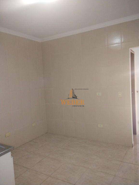 Sobrado à venda com 2 quartos, 120m² - Foto 44