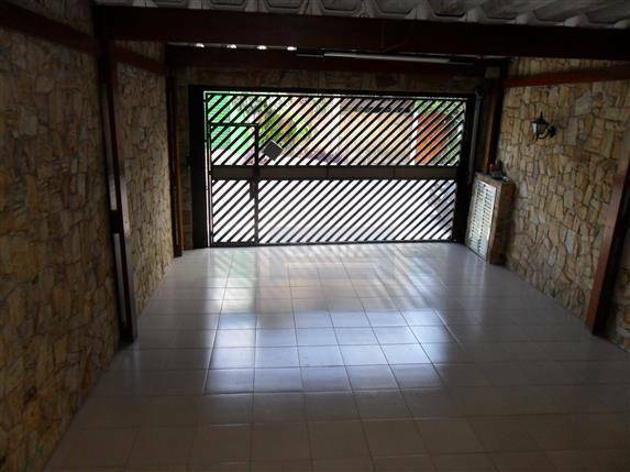 Sobrado à venda com 4 quartos, 300m² - Foto 1