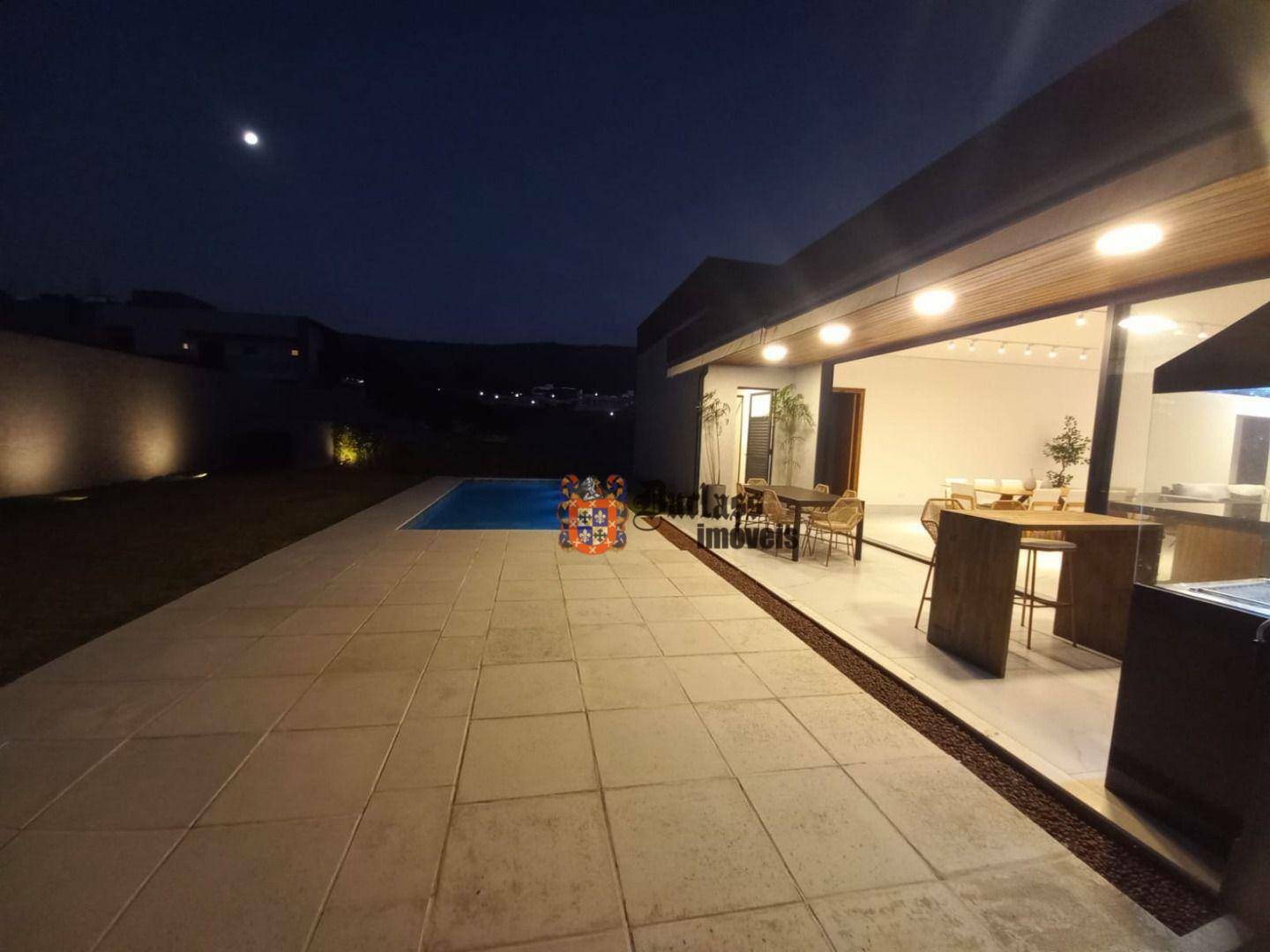 Casa de Condomínio para alugar com 4 quartos, 390m² - Foto 88