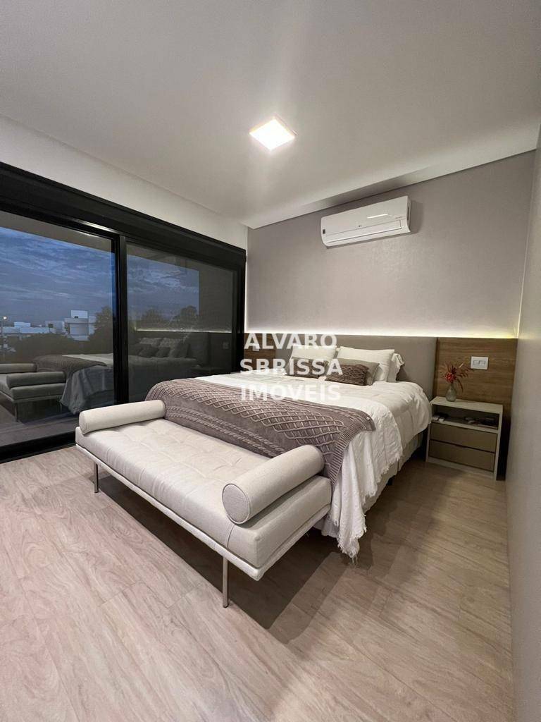 Casa de Condomínio à venda com 3 quartos, 310m² - Foto 13