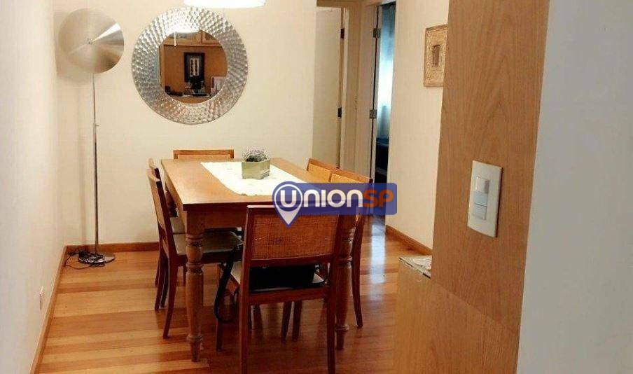 Apartamento à venda com 2 quartos, 75m² - Foto 4