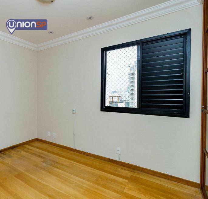 Apartamento à venda com 2 quartos, 70m² - Foto 7