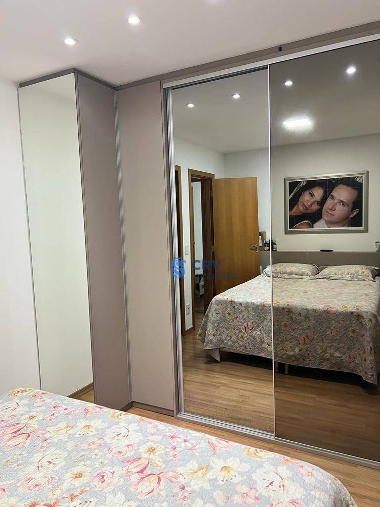 Apartamento à venda com 2 quartos, 75m² - Foto 12