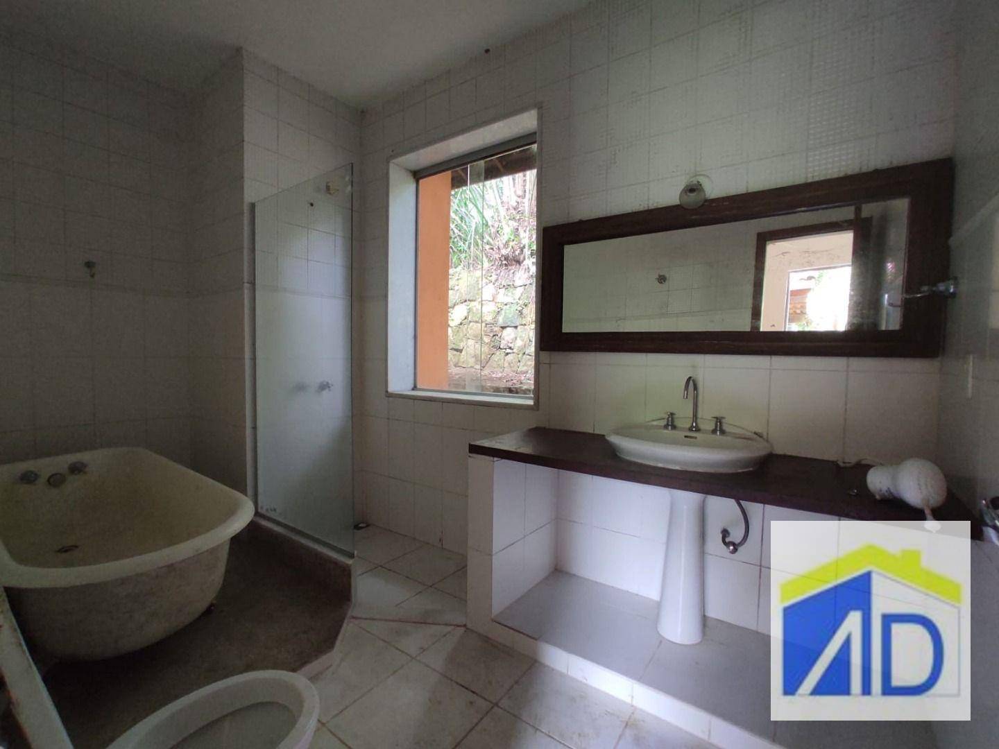 Casa de Condomínio à venda com 5 quartos, 200m² - Foto 14