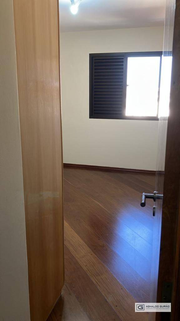 Apartamento à venda com 3 quartos, 106m² - Foto 10