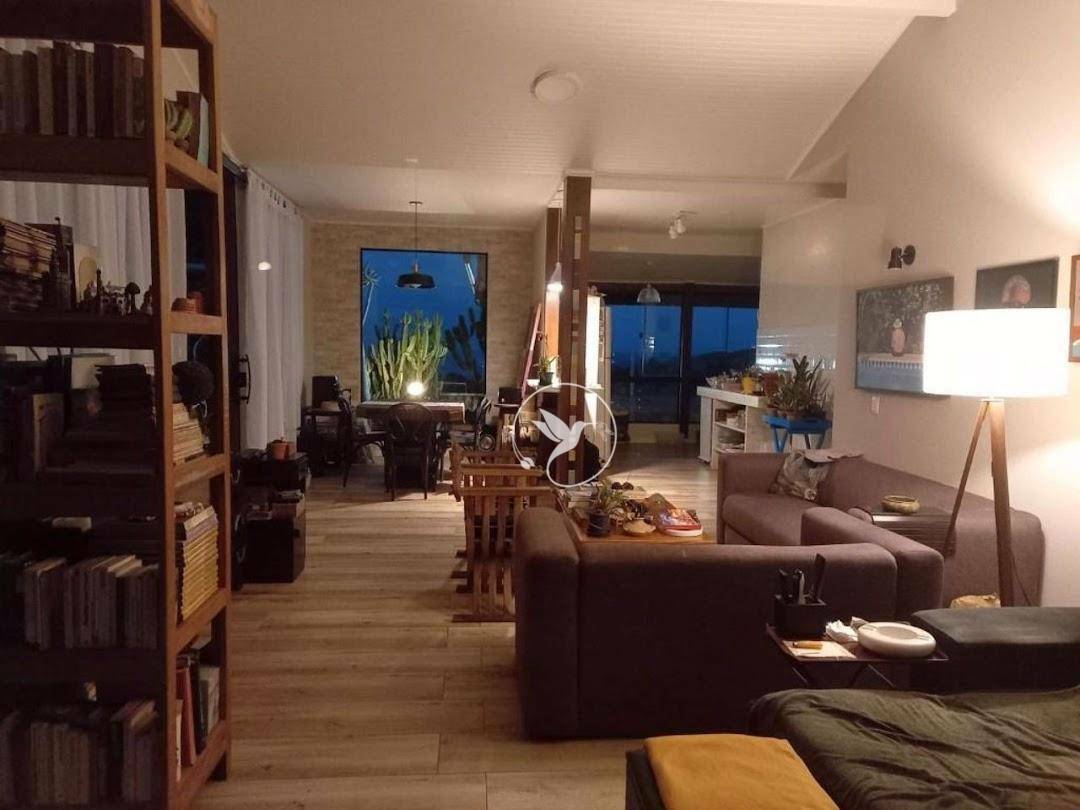 Casa à venda com 3 quartos, 180m² - Foto 7