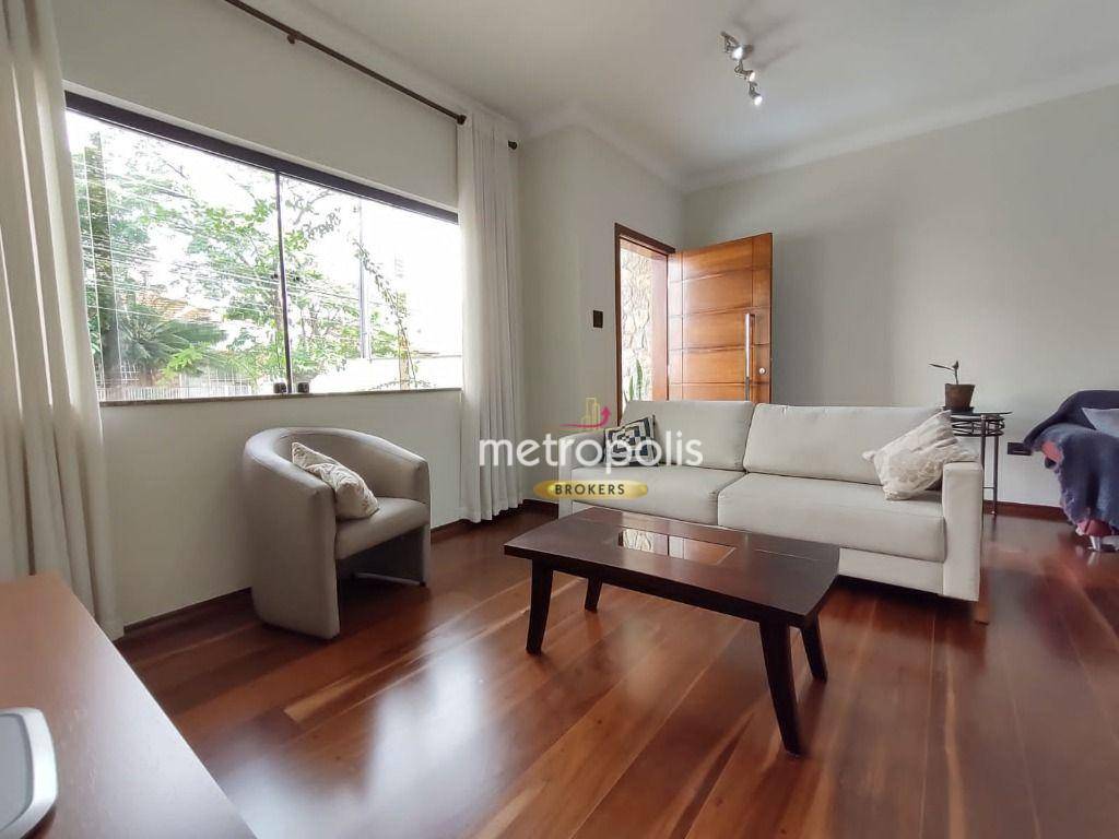 Sobrado à venda com 3 quartos, 257m² - Foto 1