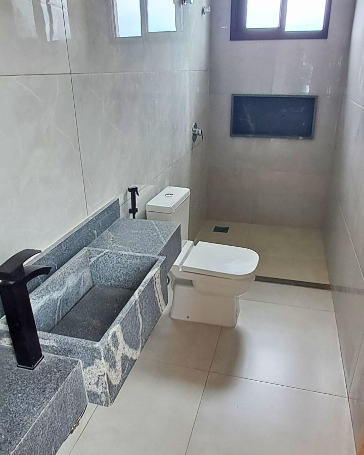 Casa de Condomínio à venda com 4 quartos, 337m² - Foto 14