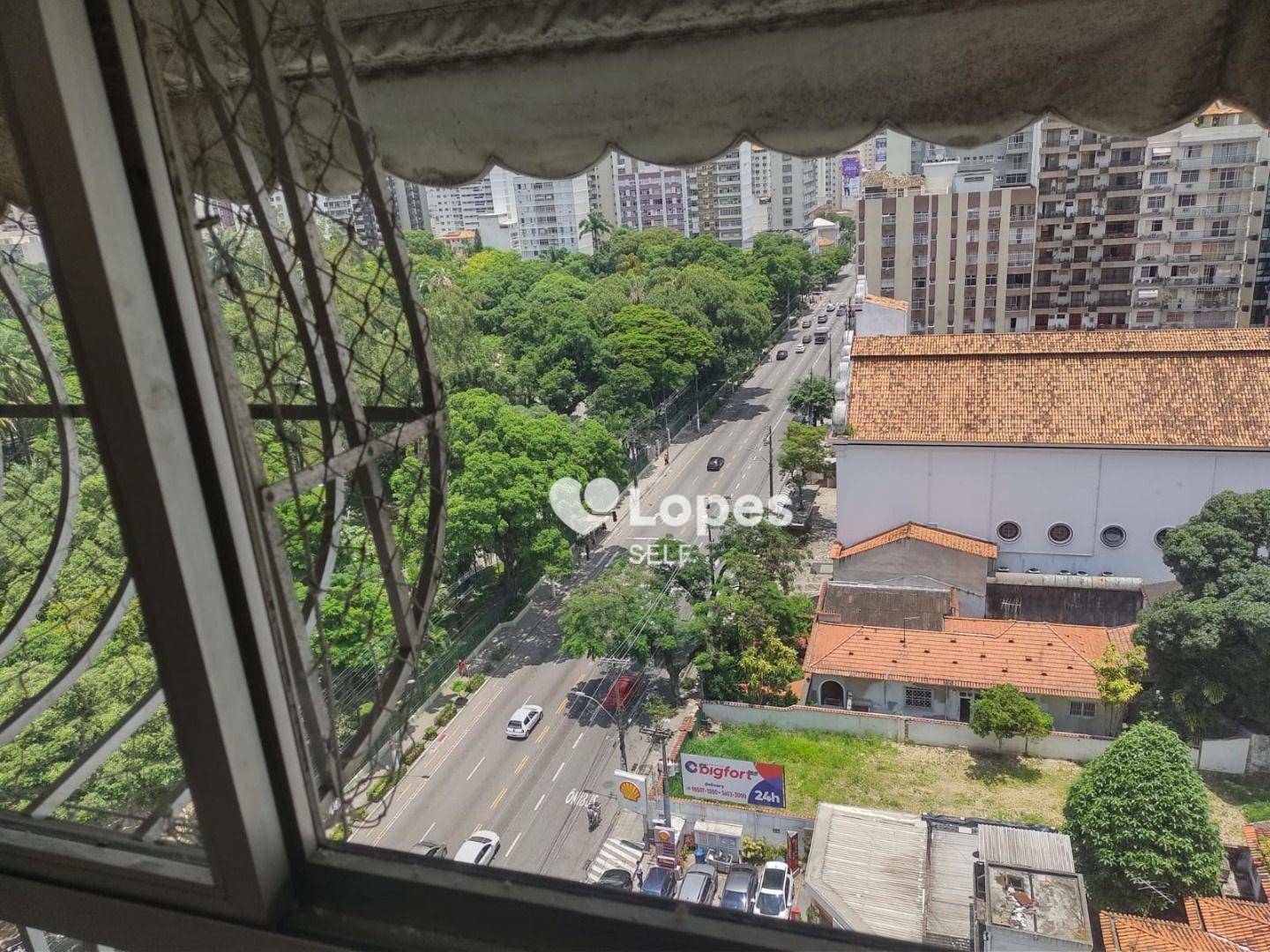 Apartamento à venda com 3 quartos, 110m² - Foto 1