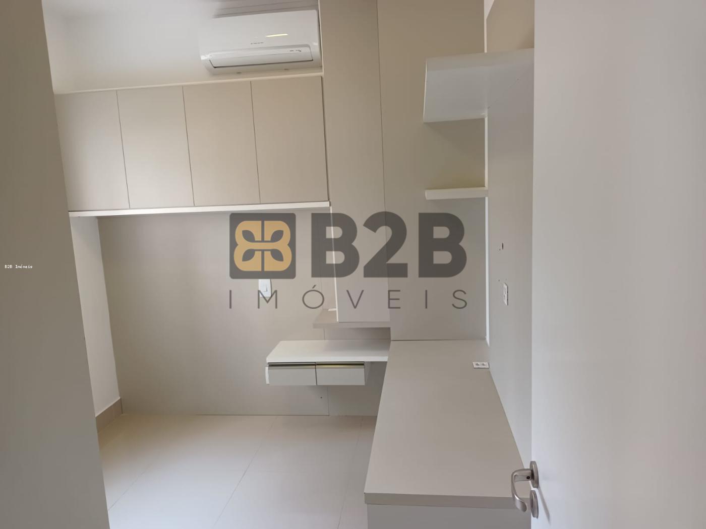 Apartamento à venda com 3 quartos, 96m² - Foto 11