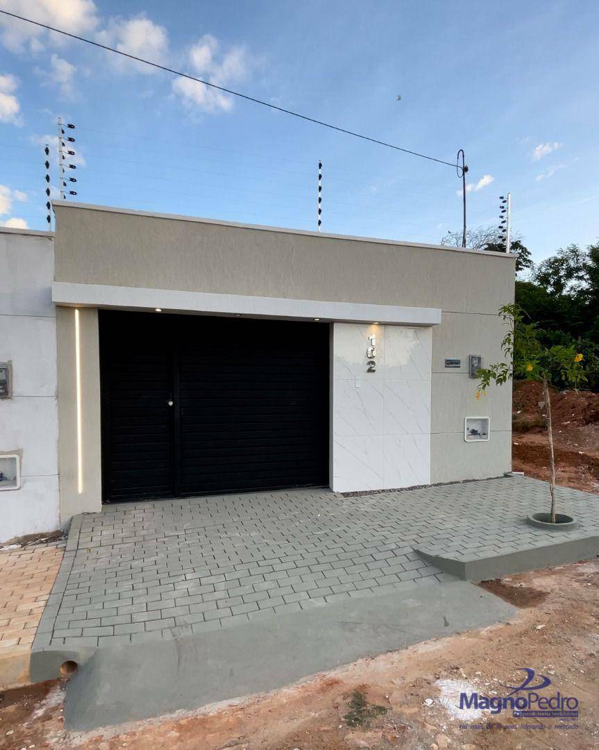 Casa à venda com 3 quartos, 96m² - Foto 2