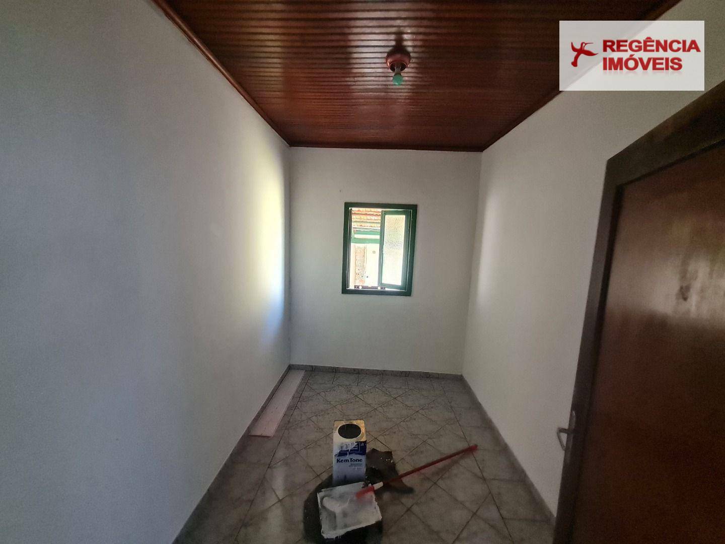 Casa à venda com 4 quartos, 150m² - Foto 8