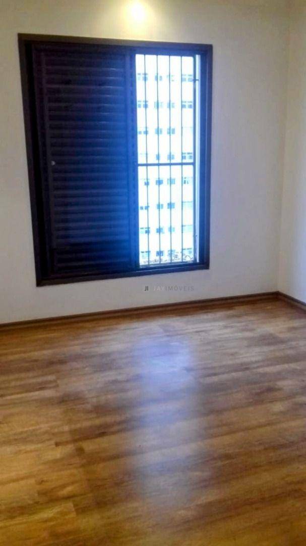 Apartamento à venda com 3 quartos, 105m² - Foto 19