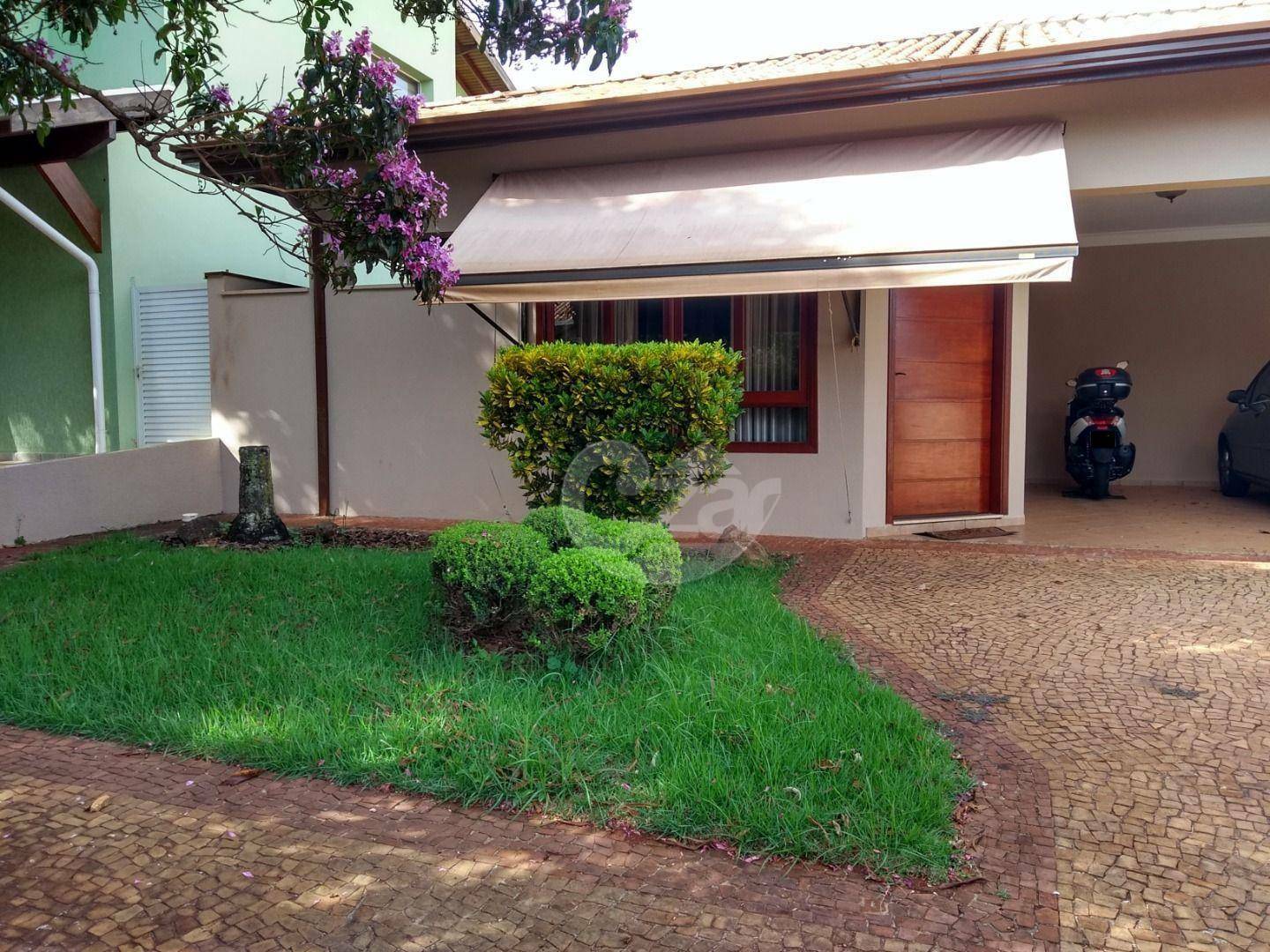 Casa à venda com 3 quartos, 208m² - Foto 2