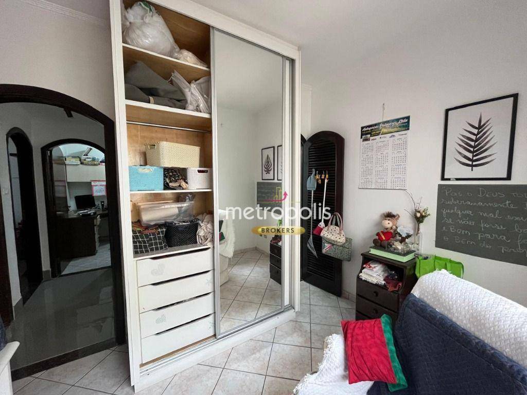 Casa à venda com 4 quartos, 240m² - Foto 11