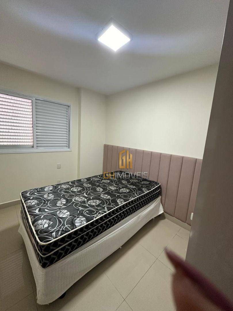 Apartamento à venda com 4 quartos, 111m² - Foto 13