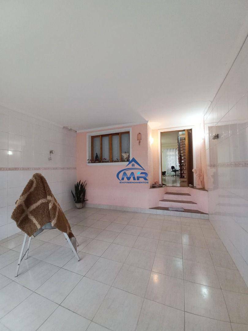 Sobrado à venda com 3 quartos, 160m² - Foto 2