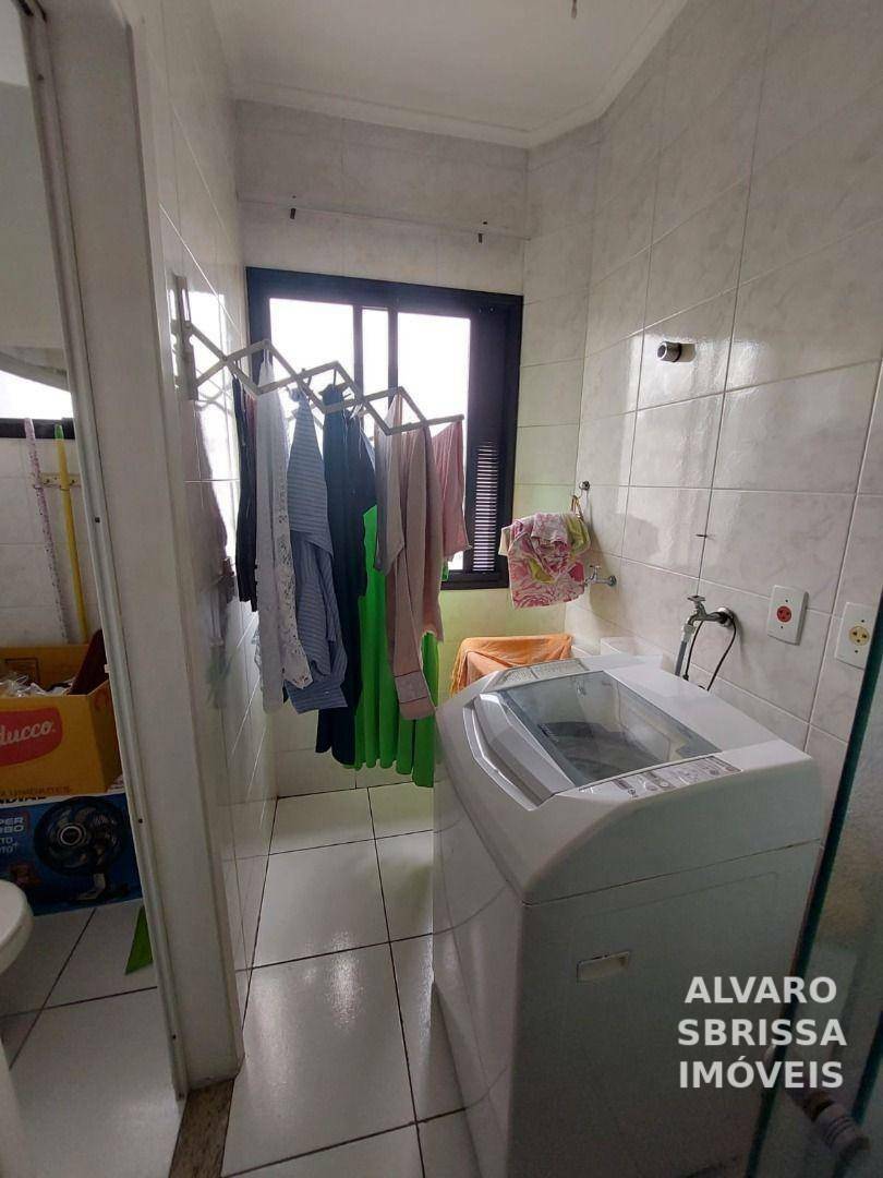 Apartamento à venda com 2 quartos, 70m² - Foto 9