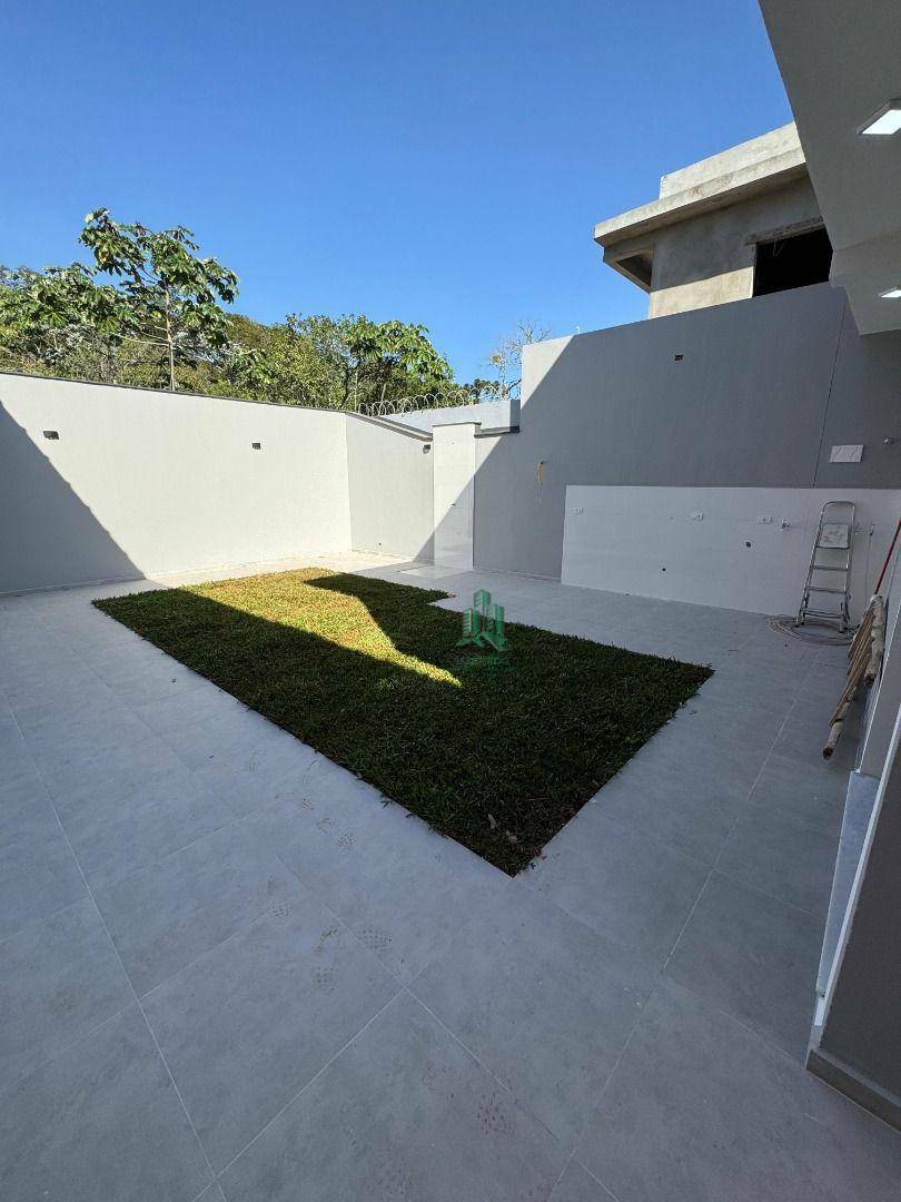 Sobrado à venda com 3 quartos, 100m² - Foto 9