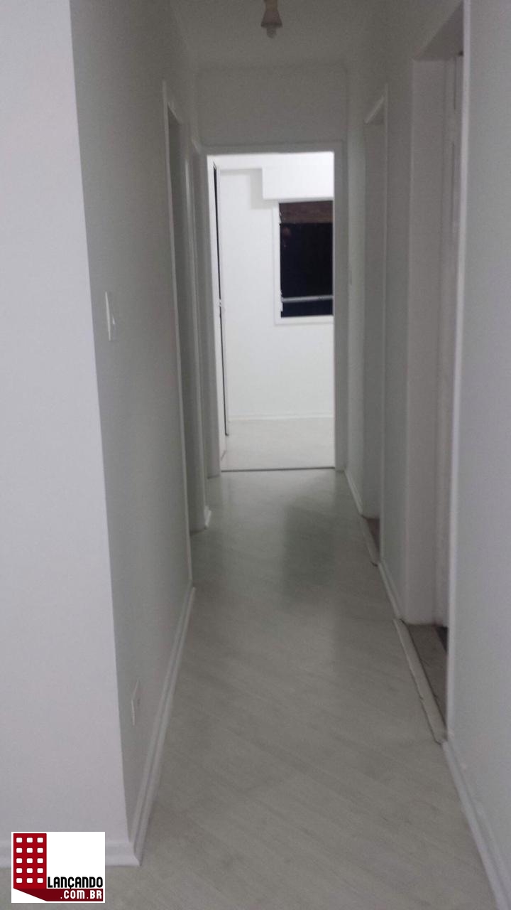 Apartamento à venda com 2 quartos, 78m² - Foto 4