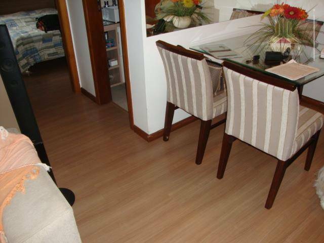 Apartamento à venda com 2 quartos, 49m² - Foto 2