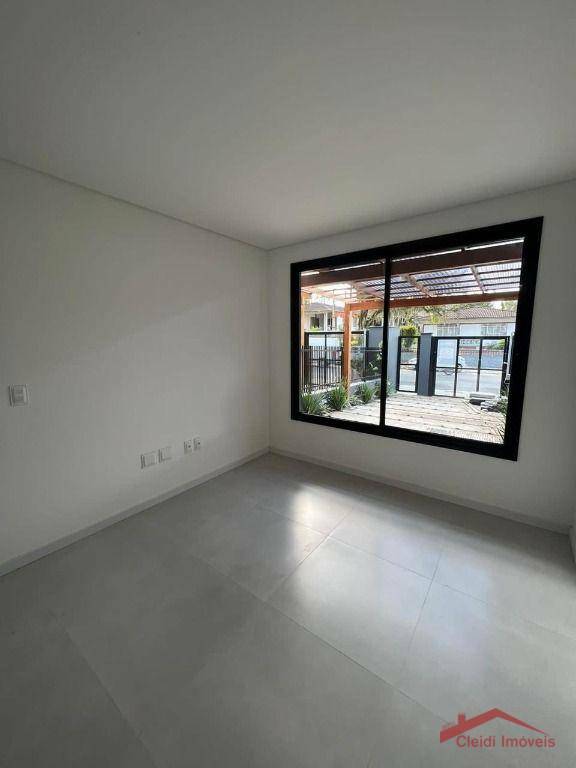 Casa à venda com 3 quartos, 129m² - Foto 3