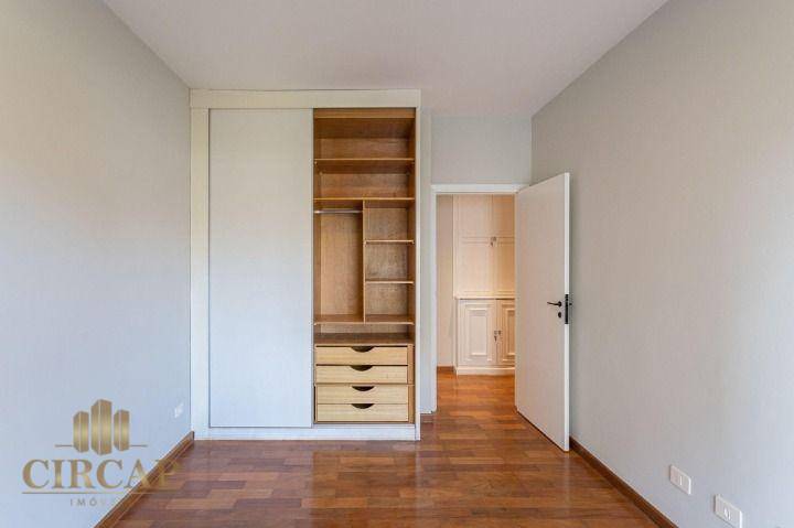 Apartamento à venda com 3 quartos, 270m² - Foto 23