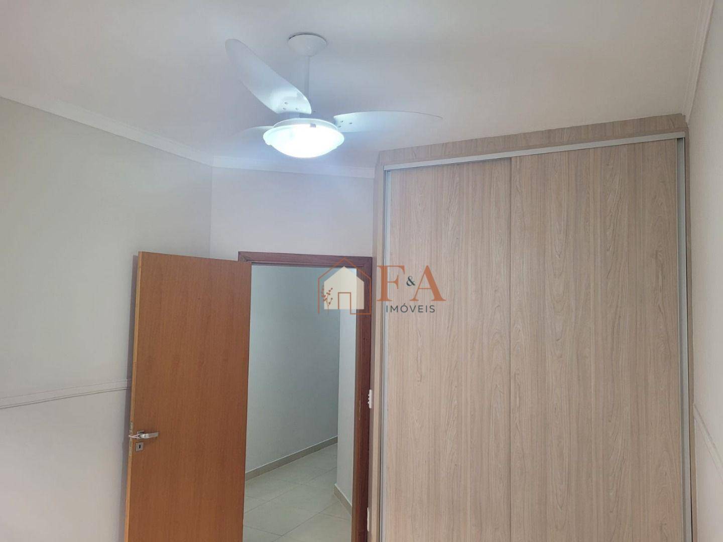 Casa à venda com 3 quartos, 205m² - Foto 15