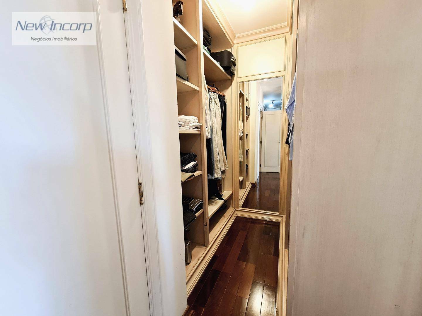 Apartamento à venda com 4 quartos, 257m² - Foto 31