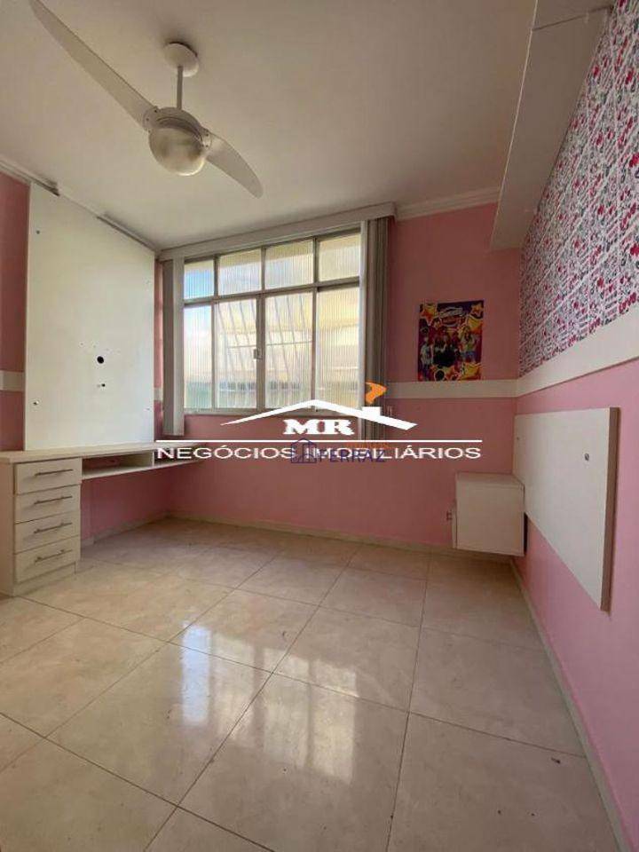 Apartamento à venda com 2 quartos, 68m² - Foto 4