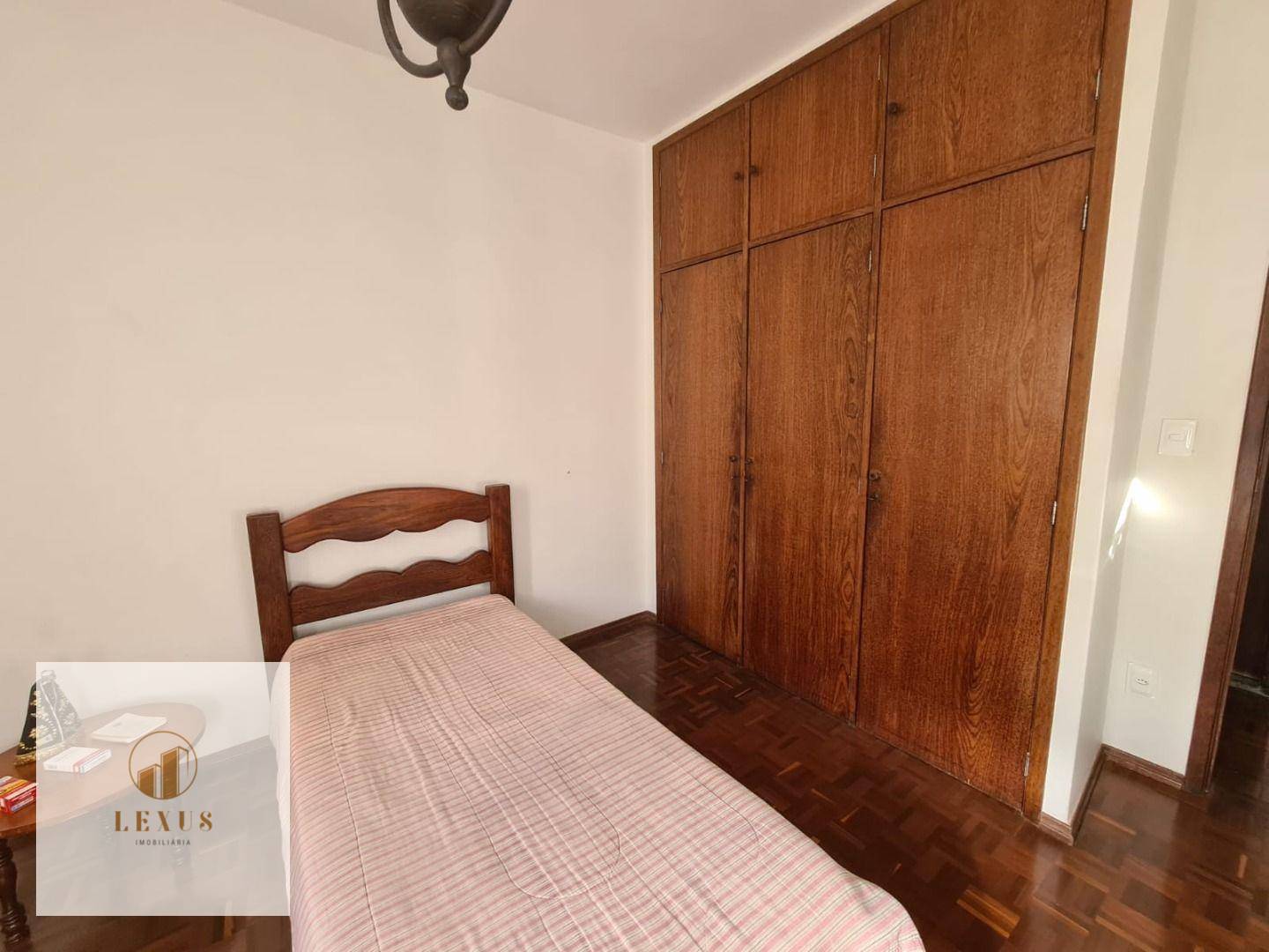 Apartamento à venda com 4 quartos, 240m² - Foto 11