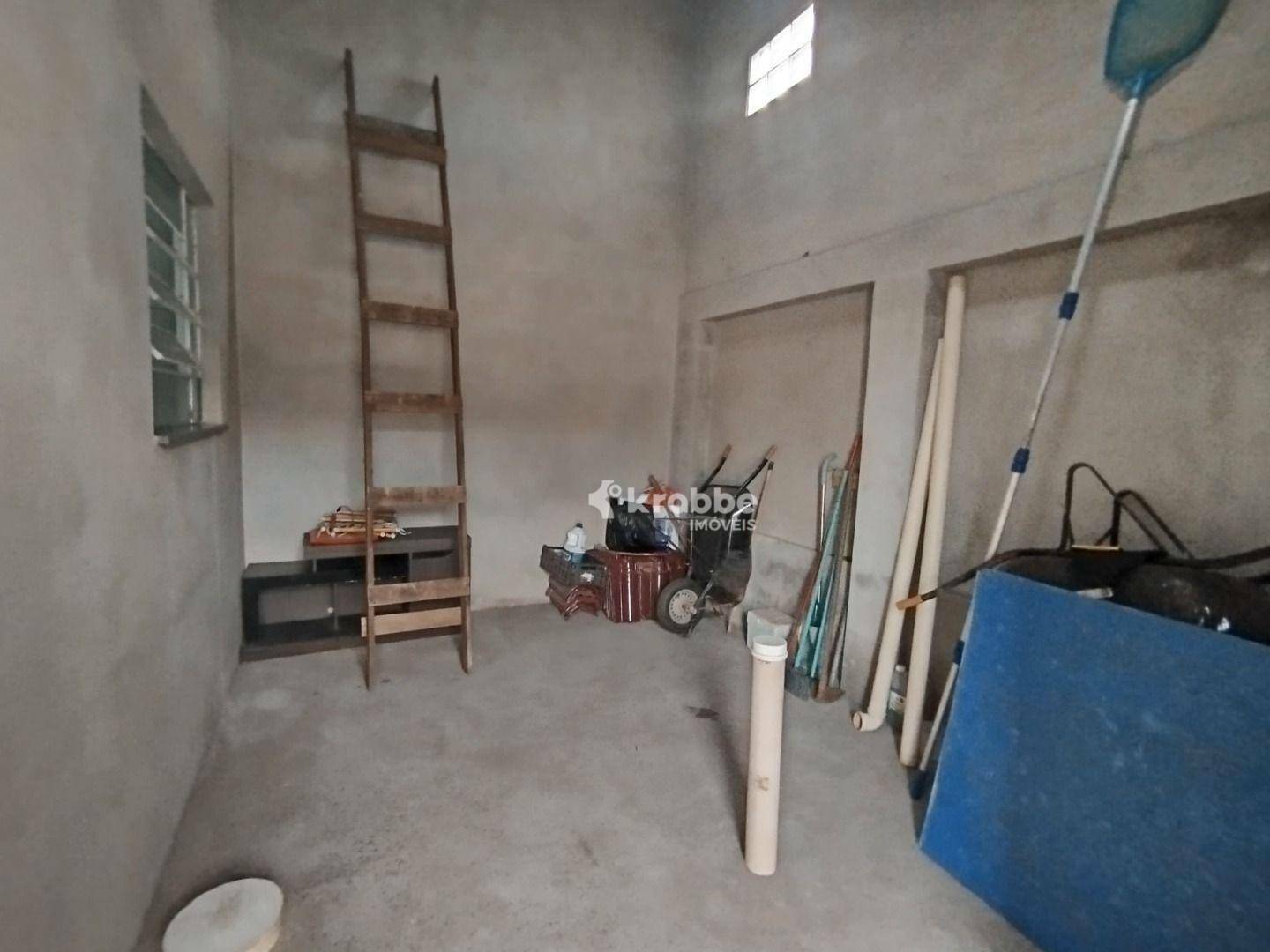 Casa à venda e aluguel com 2 quartos, 130m² - Foto 15
