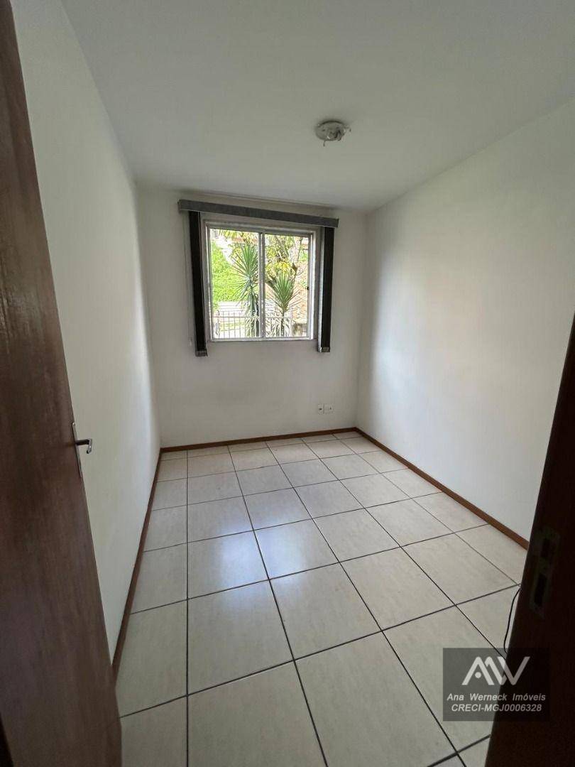 Apartamento à venda com 2 quartos, 62m² - Foto 12