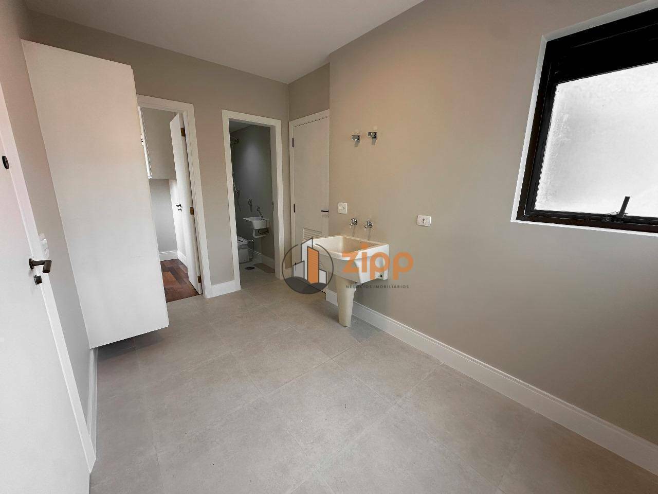 Apartamento à venda com 4 quartos, 195m² - Foto 61