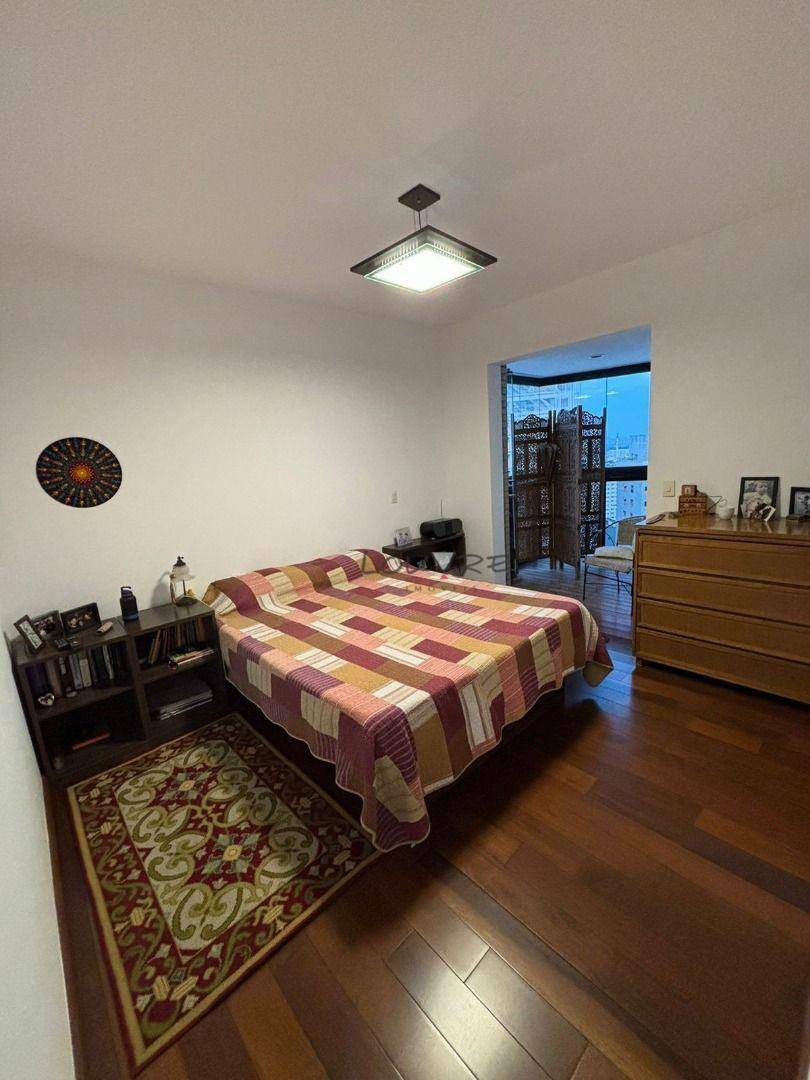 Apartamento para alugar com 3 quartos, 173m² - Foto 35